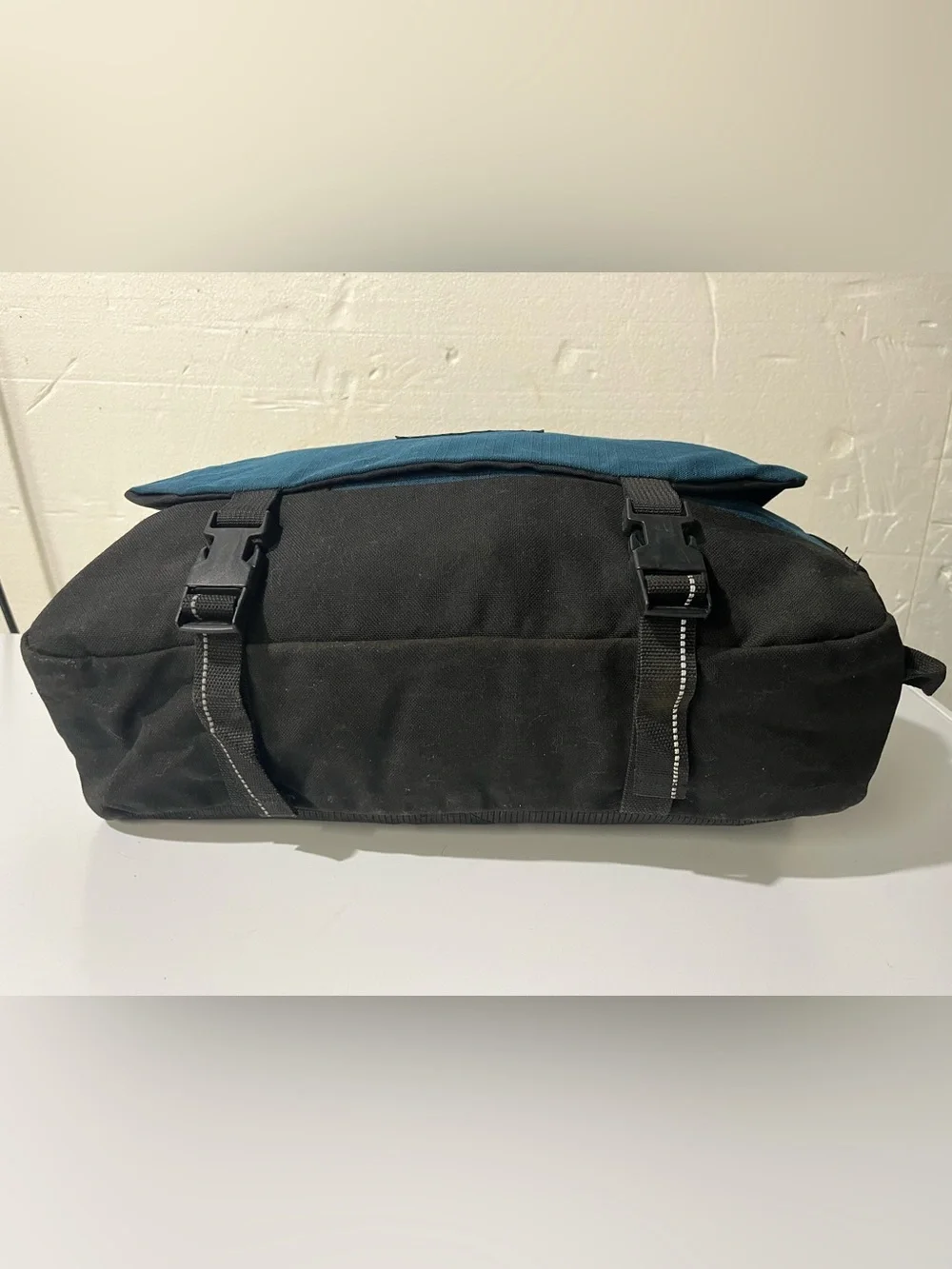 Vintage Jansport Made in USA large teal messenger bag